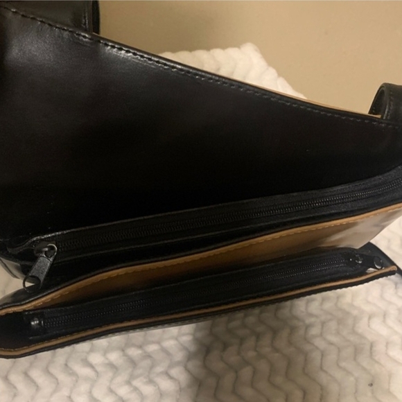 Black and Tan Leather Unique Crossbody Bag...black & Tan - Picture 4 of 6